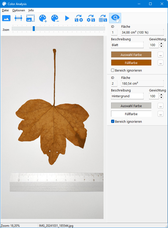 Color Analysis: Gelbes Blatt mit Analysefarbe
